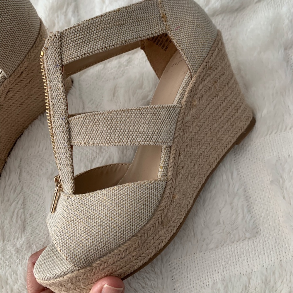 Wedge heels, NWT